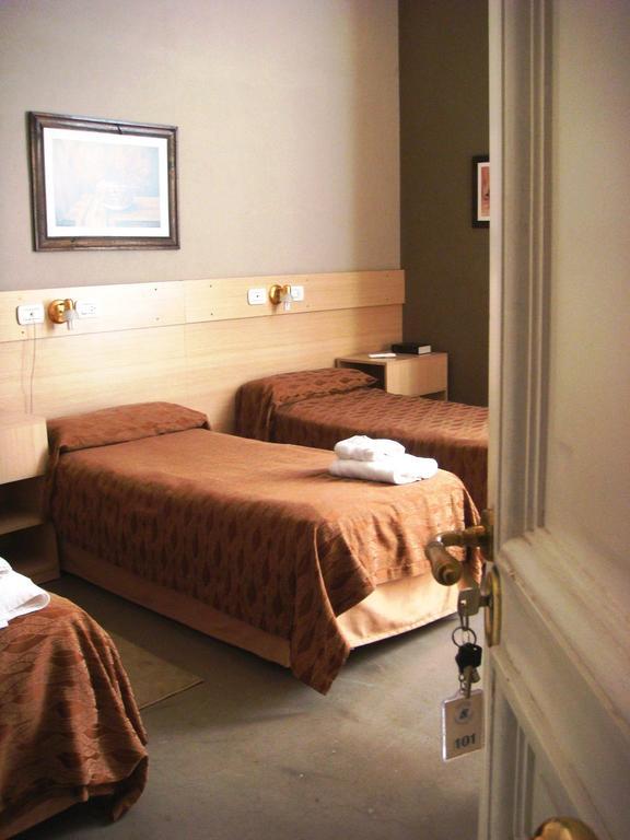 Hagoth Hostel Buenos Aires Oda fotoğraf